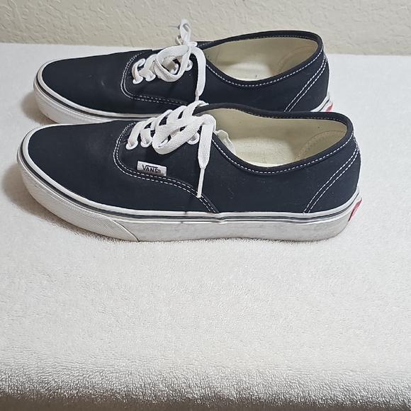 Vans Unisex  Black Canvas Sneakers with White Accents Size 7.5 Men 9 Womens EUC - Picture 4 of 8